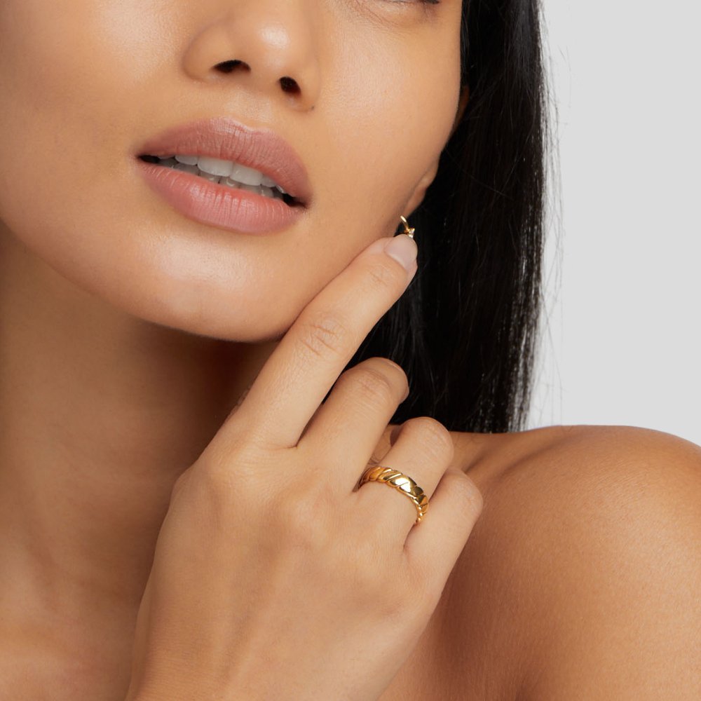 Calira Twisted Infinity Ring - Beautiful Earth Boutique