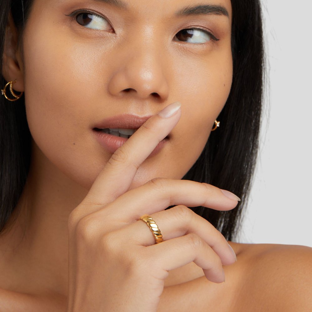 Calira Twisted Infinity Ring - Beautiful Earth Boutique