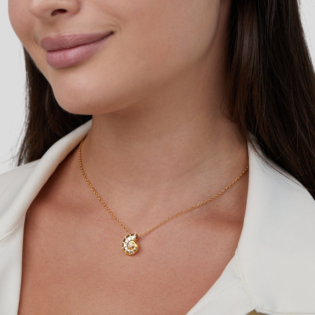 Luca Crystal Seashell Pendant Necklace - Beautiful Earth Boutique