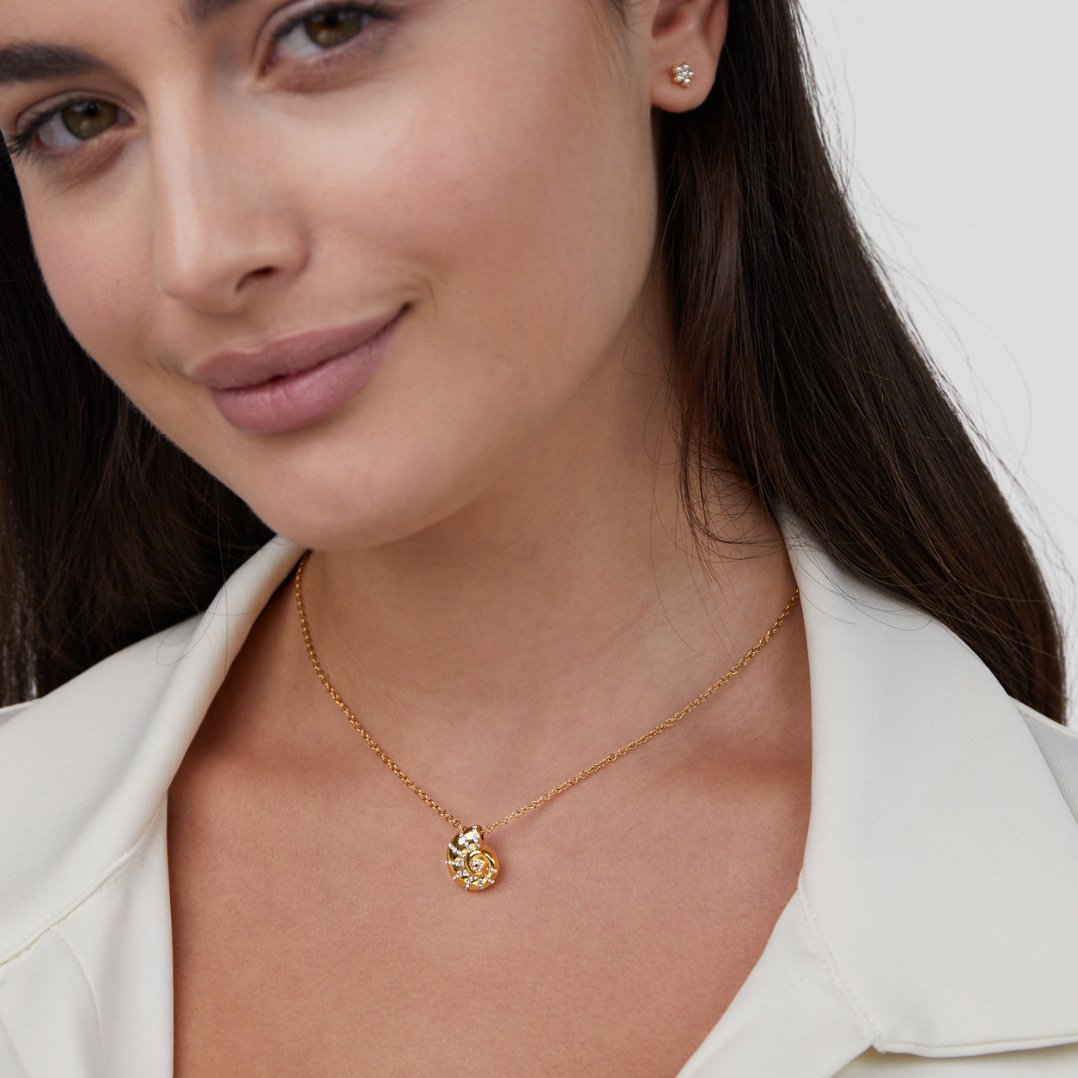Luca Crystal Seashell Pendant Necklace - Beautiful Earth Boutique