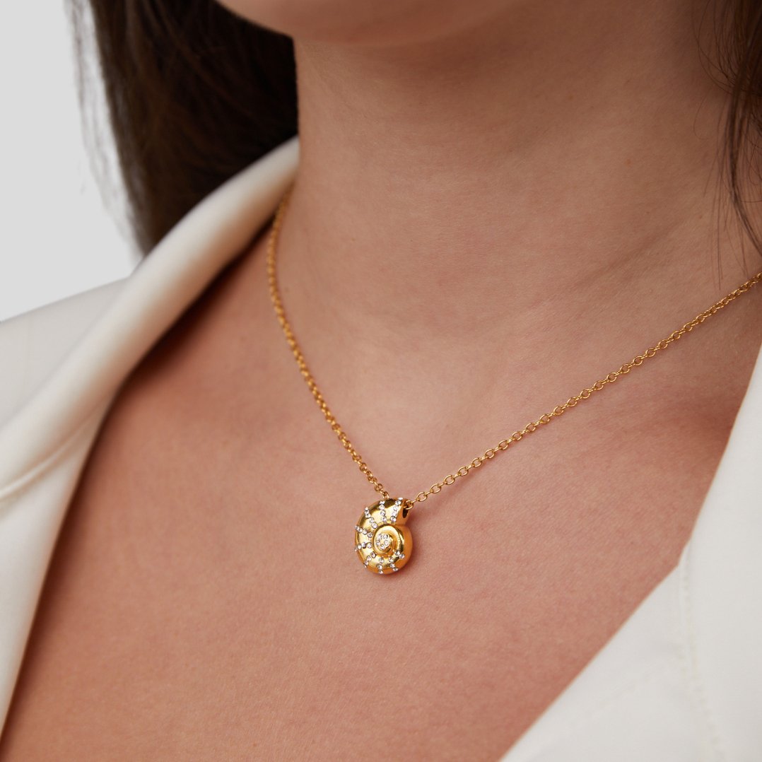 Luca Crystal Seashell Pendant Necklace - Beautiful Earth Boutique