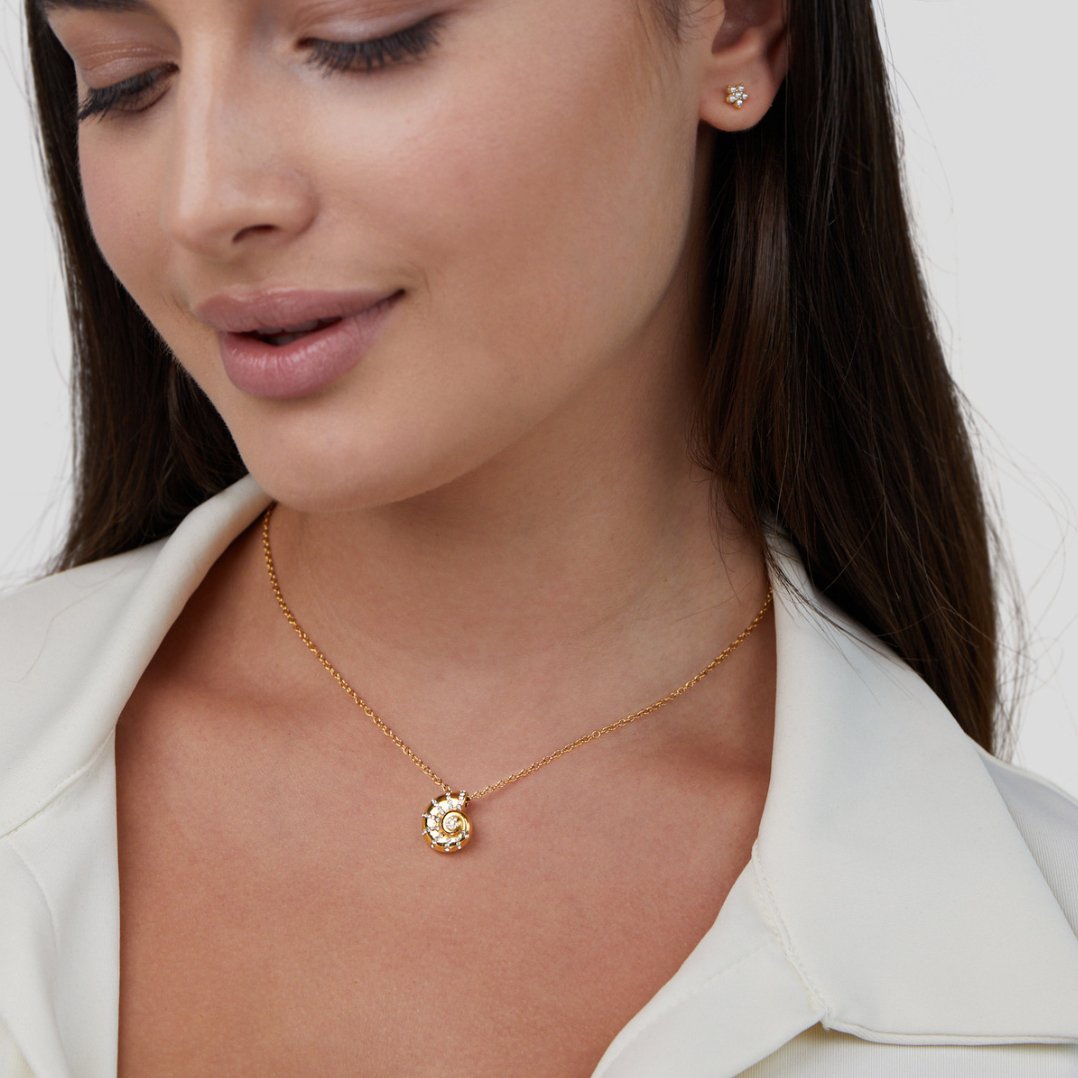 Luca Crystal Seashell Pendant Necklace - Beautiful Earth Boutique