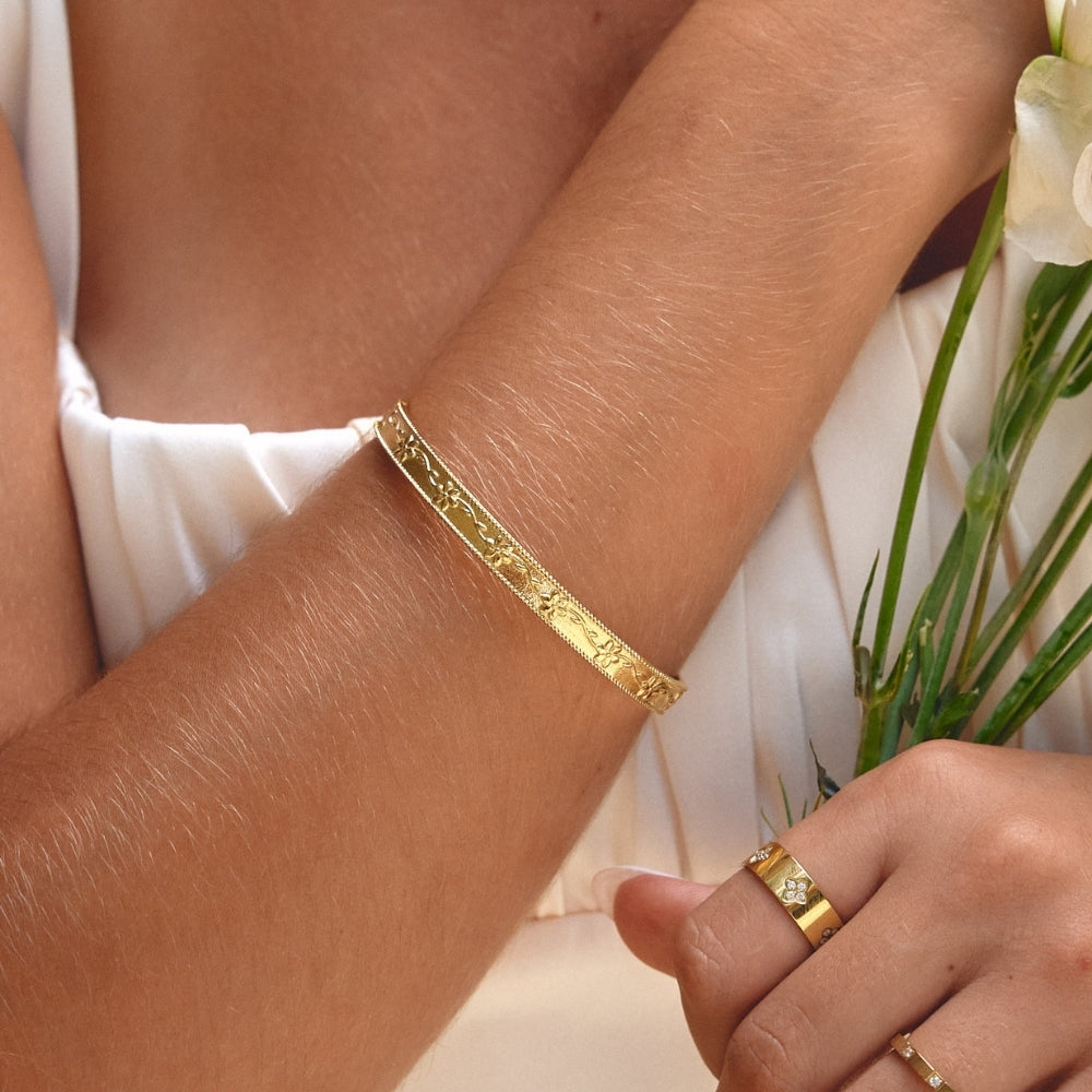 Vintage-Ranken-Armreif Gold
