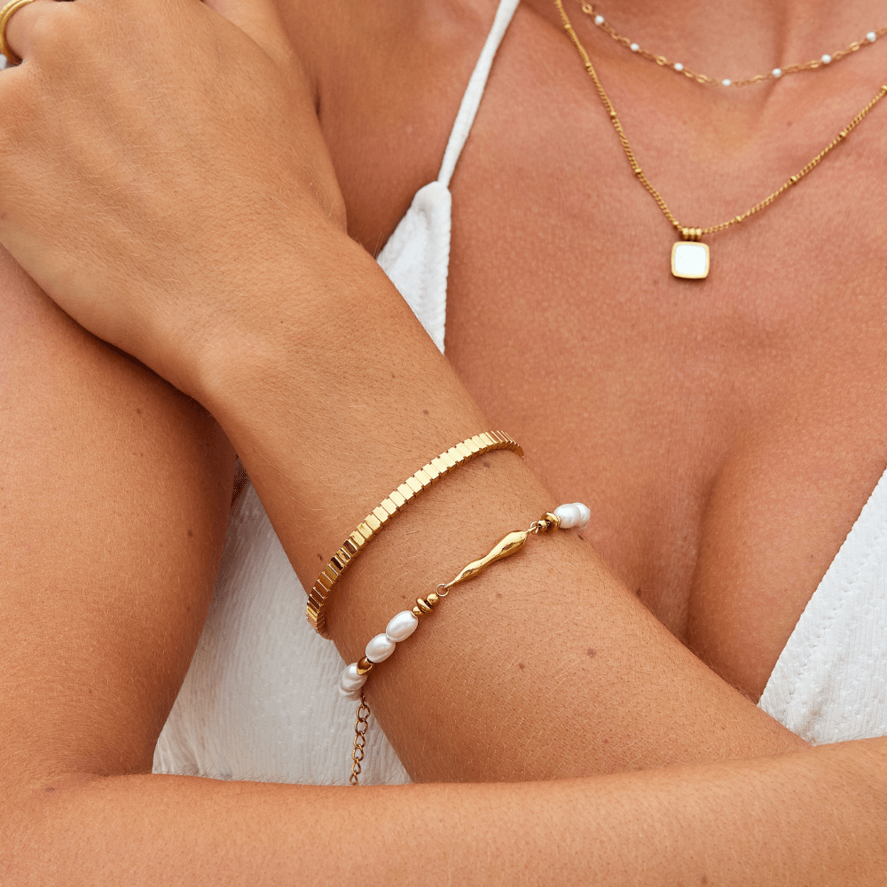 Tara Gold Bangle - Beautiful Earth Boutique